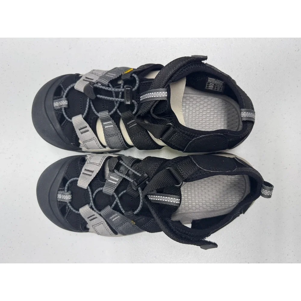 Keen Newport H2 Sandals Mens 6 Black Gray Hiking Water Shoes